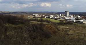 slandalom1.jpg (20937 bytes)